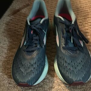 Brooks Hyperion Tempo
